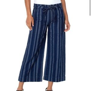 NWT Liverpool Hi-Rise Crop Wide Leg with Self Tie Size 10/30, chic striped